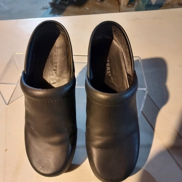Womans round toe slip on clogs 7.5 - Picture 5 of 8